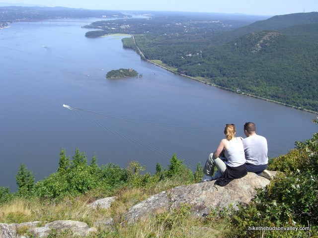 Storm King State Park Hiking Storm King Mountain | Hike The Hudson Valley